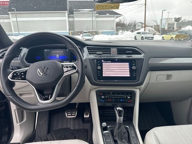 2022 Volkswagen Tiguan 2.0T SE R-Line Black