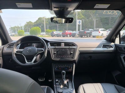 2023 Volkswagen Tiguan 2.0T SE R-Line Black