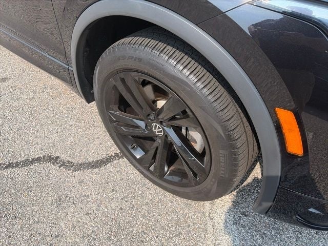 2023 Volkswagen Tiguan 2.0T SE R-Line Black