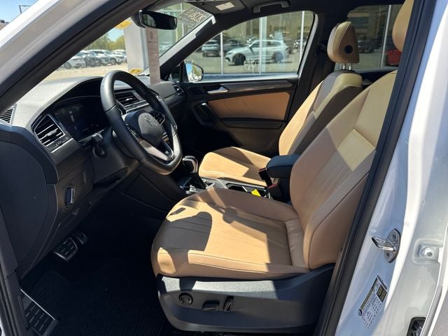 2024 Volkswagen Tiguan 2.0T SE R-Line Black