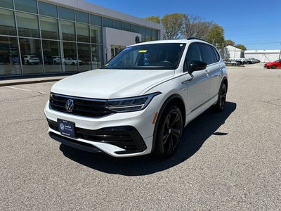 2024 Volkswagen Tiguan 2.0T SE R-Line Black