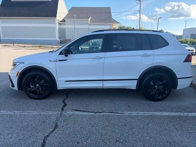 2023 Volkswagen Tiguan 2.0T SE R-Line Black