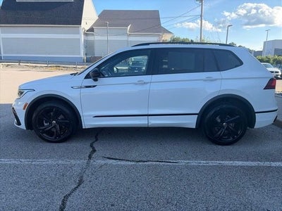 2023 Volkswagen Tiguan 2.0T SE R-Line Black