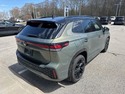2026 Volkswagen Tiguan 2.0T SE R-Line Black