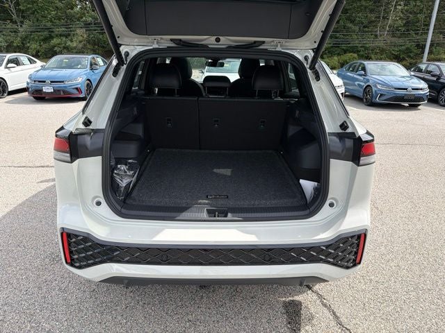 2026 Volkswagen Tiguan SE R-Line AWD