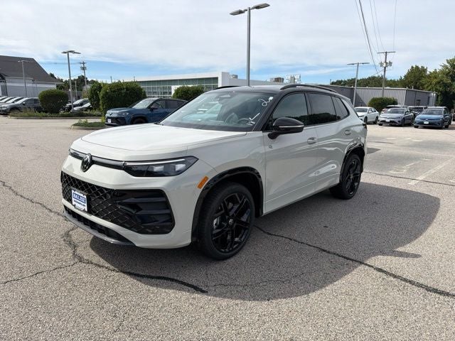 2026 Volkswagen Tiguan SE R-Line AWD