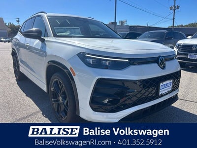 2026 Volkswagen Tiguan SE R-Line Black