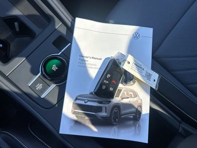 2026 Volkswagen Tiguan SE R-Line Black