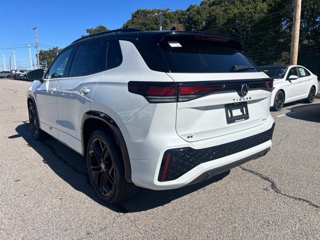 2026 Volkswagen Tiguan SE R-Line Black