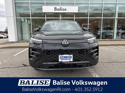 2026 Volkswagen Tiguan 2.0T SE R-Line Black