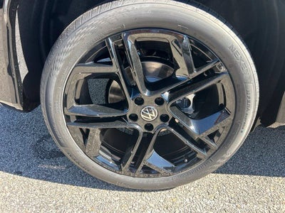 2026 Volkswagen Tiguan SE R-Line Black