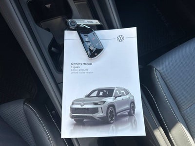 2026 Volkswagen Tiguan SE R-Line Black