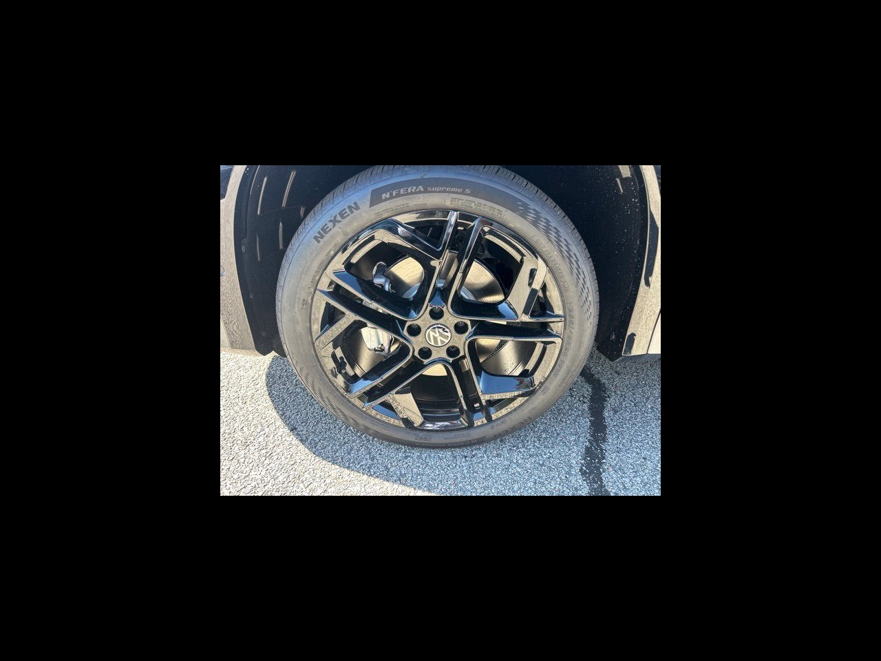 2026 Volkswagen Tiguan SE R-Line Black