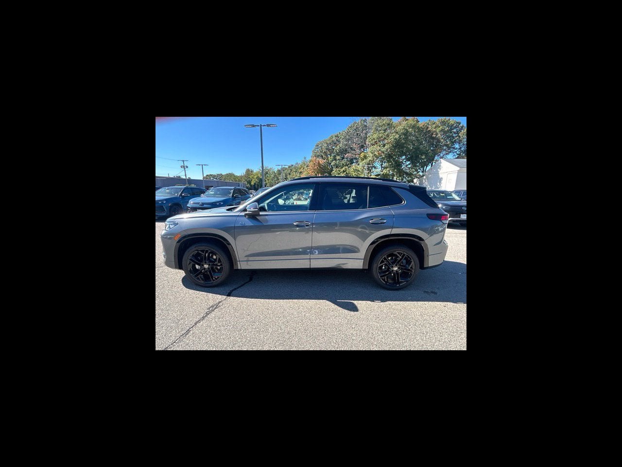 2026 Volkswagen Tiguan SE R-Line Black