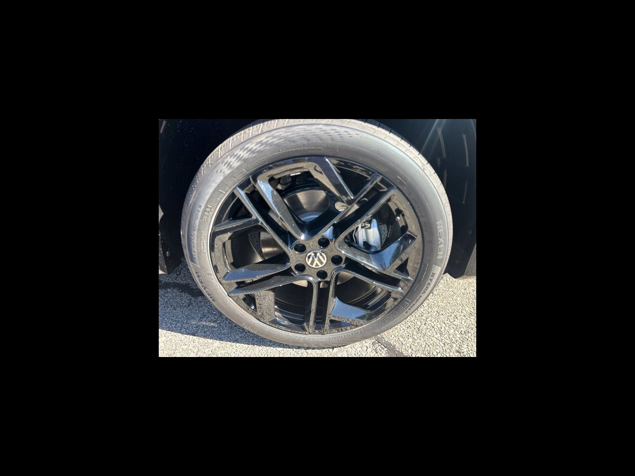 2026 Volkswagen Tiguan SE R-Line Black
