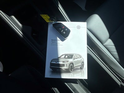 2026 Volkswagen Tiguan SE R-Line Black