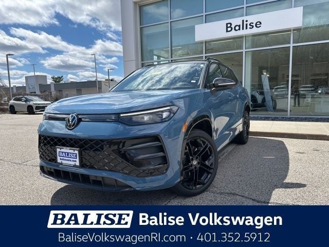 2026 Volkswagen Tiguan 2.0T SE R-Line Black