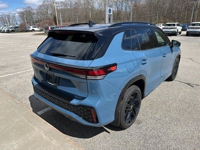 2026 Volkswagen Tiguan 2.0T SE R-Line Black