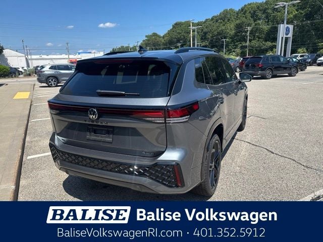 2026 Volkswagen Tiguan 2.0T SE R-Line Black