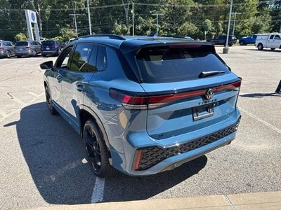 2026 Volkswagen Tiguan SE R-Line Black