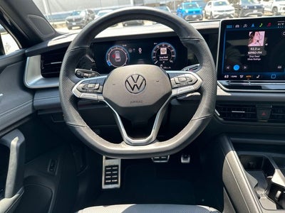 2025 Volkswagen Tiguan 2.0T SE R-Line Black