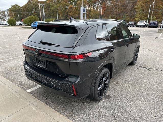 2026 Volkswagen Tiguan 2.0T SE R-Line Black