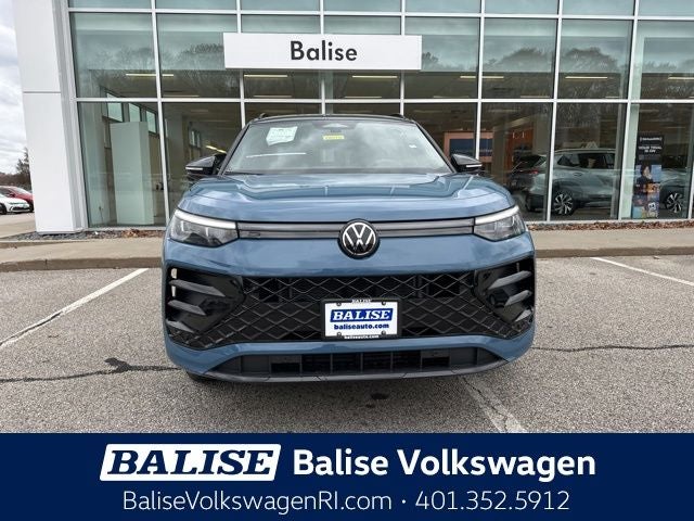 2026 Volkswagen Tiguan 2.0T SE R-Line Black