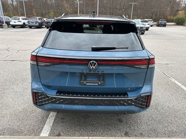 2026 Volkswagen Tiguan 2.0T SE R-Line Black
