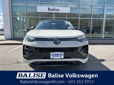 2026 Volkswagen Tiguan 2.0T SE R-Line Black