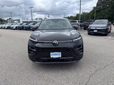 2026 Volkswagen Tiguan SE R-Line Black