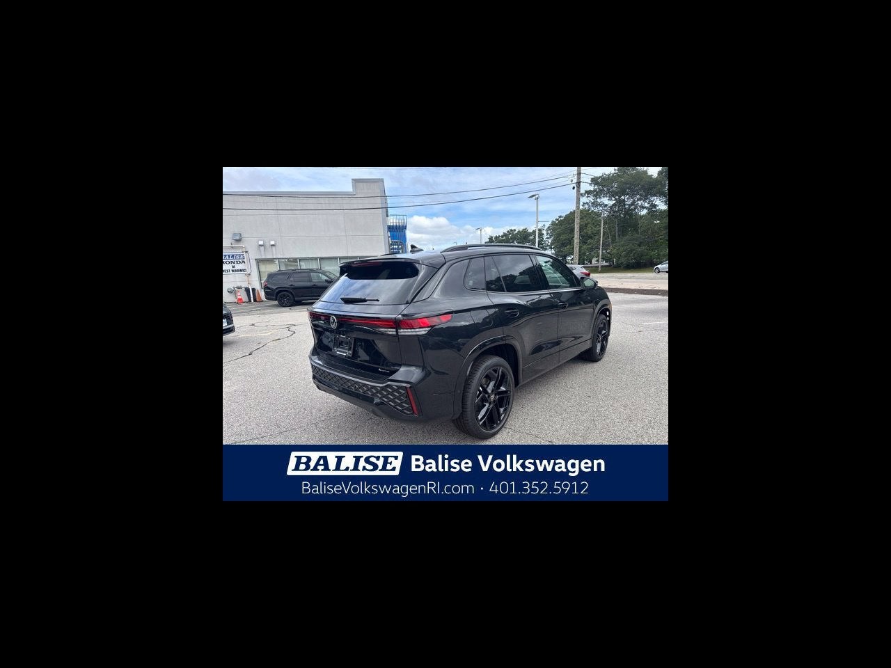 2026 Volkswagen Tiguan SE R-Line Black