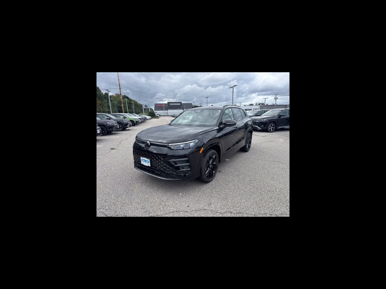 2026 Volkswagen Tiguan SE R-Line Black