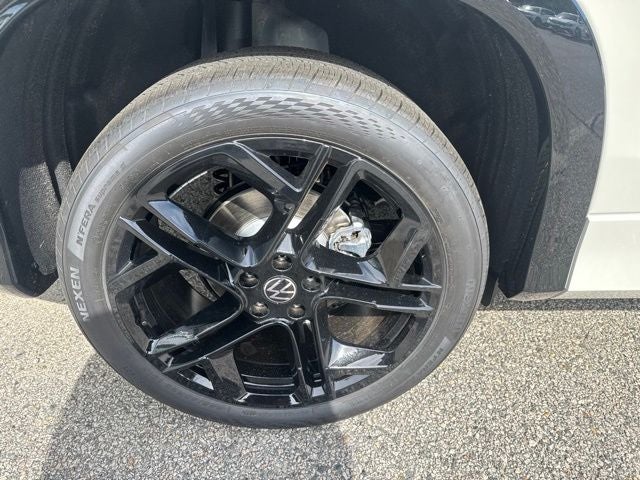 2026 Volkswagen Tiguan SE R-Line AWD