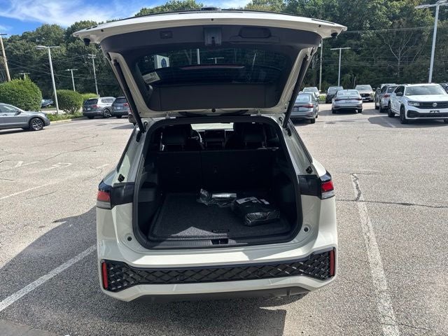 2026 Volkswagen Tiguan SE R-Line AWD