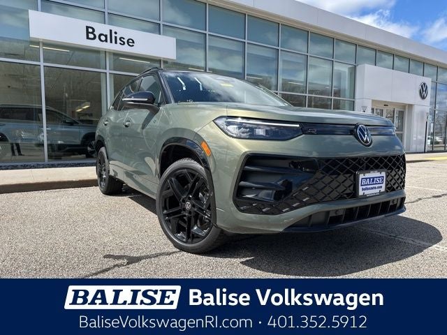 2026 Volkswagen Tiguan 2.0T SE R-Line Black