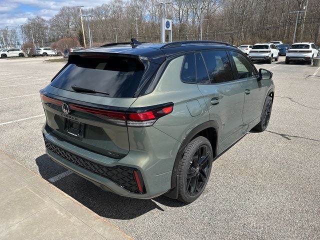 2026 Volkswagen Tiguan 2.0T SE R-Line Black