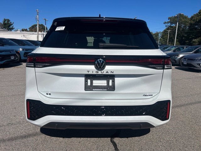 2026 Volkswagen Tiguan SE R-Line Black