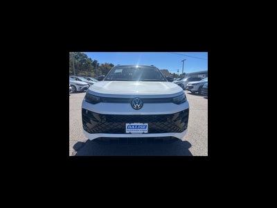 2026 Volkswagen Tiguan SE R-Line Black