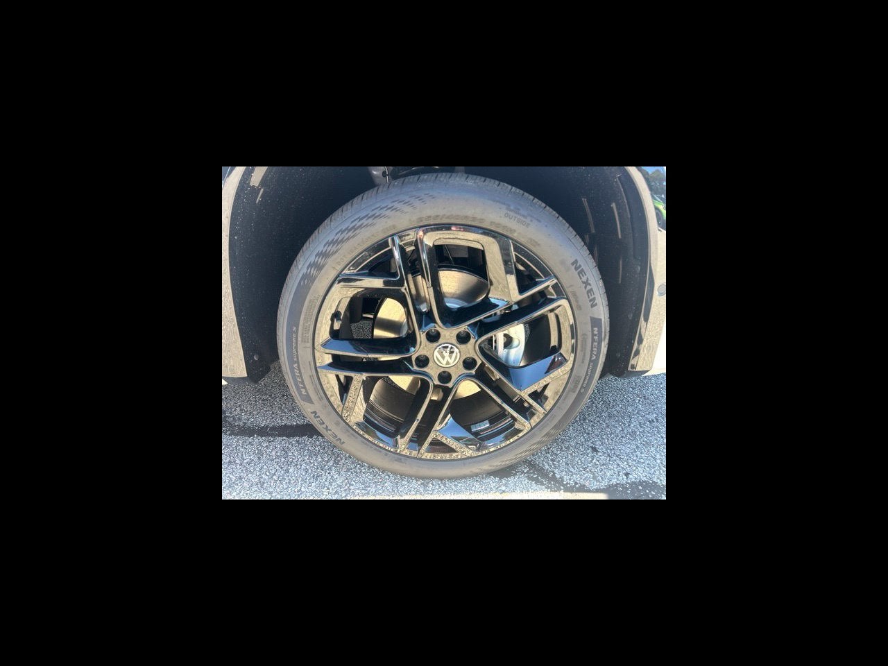 2026 Volkswagen Tiguan SE R-Line Black
