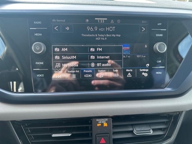 2022 Volkswagen Taos SE