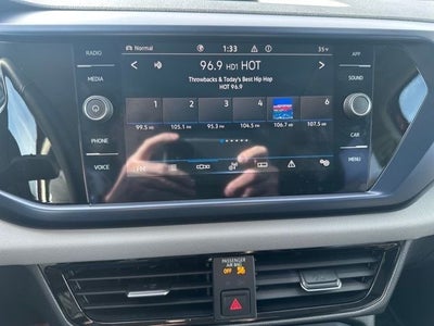 2022 Volkswagen Taos SE