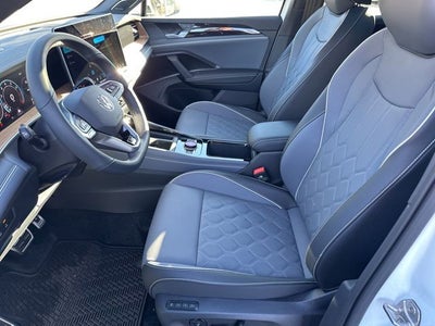 2026 Volkswagen Tiguan 2.0T SEL R-Line