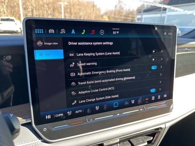 2026 Volkswagen Tiguan 2.0T SEL R-Line