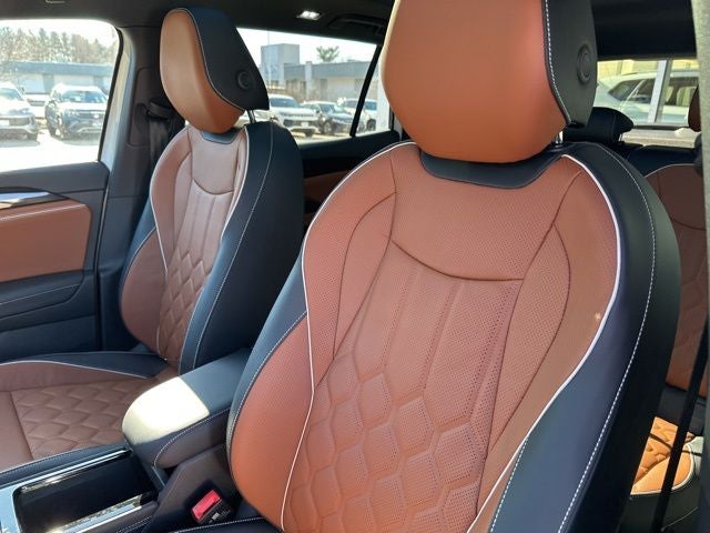 2026 Volkswagen Tiguan 2.0T SEL R-Line