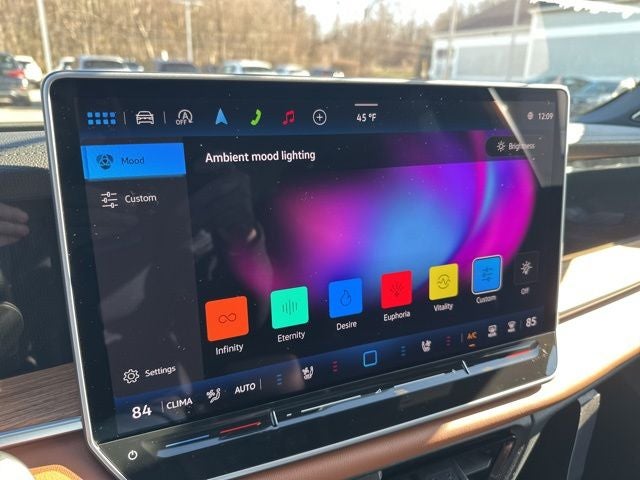 2026 Volkswagen Tiguan 2.0T SEL R-Line