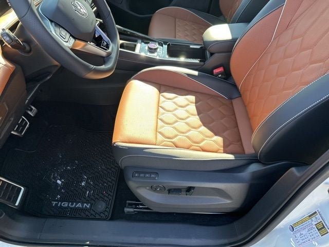 2026 Volkswagen Tiguan 2.0T SEL R-Line