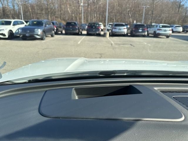 2026 Volkswagen Tiguan 2.0T SEL R-Line