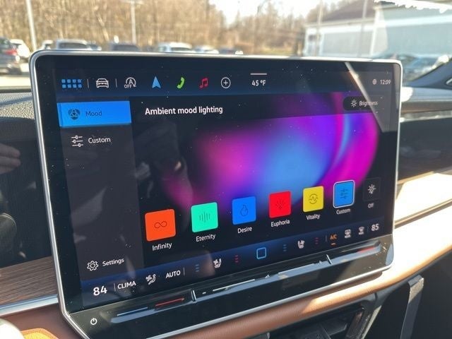 2026 Volkswagen Tiguan 2.0T SEL R-Line