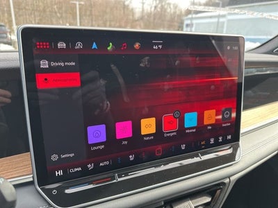 2026 Volkswagen Tiguan 2.0T SEL R-Line