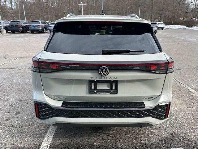 2026 Volkswagen Tiguan 2.0T SEL R-Line